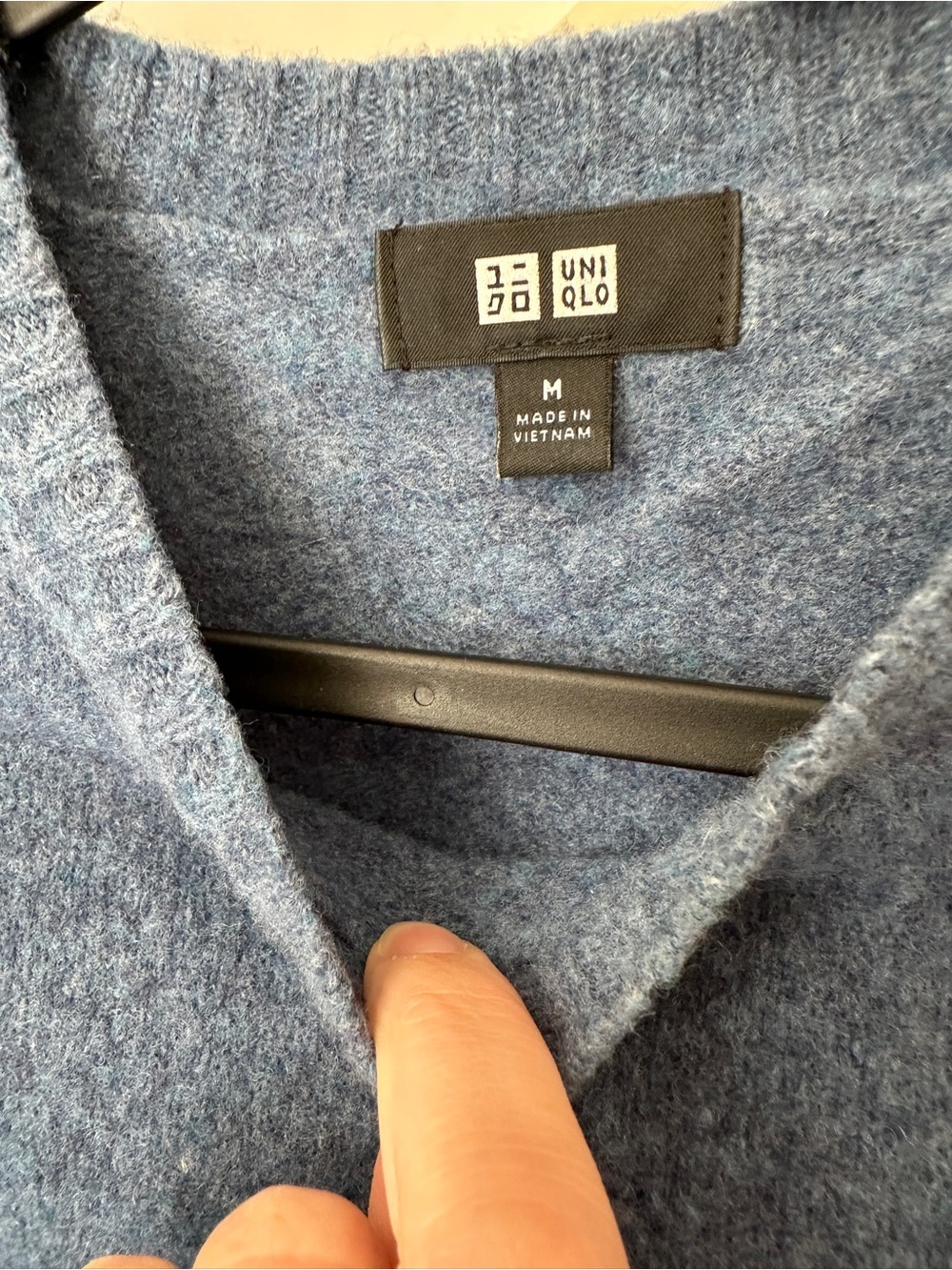 Uniqlo Blue Crewneck Sweater - Women - Picture 3 of 5